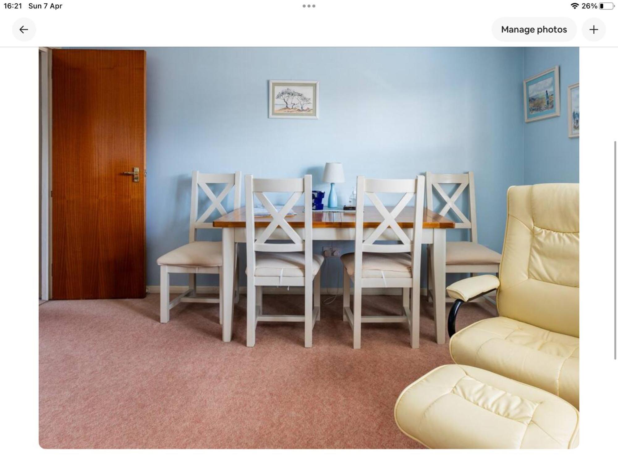 2 Bedrooms Apartment With Free Parking แลนซิง ภายนอก รูปภาพ