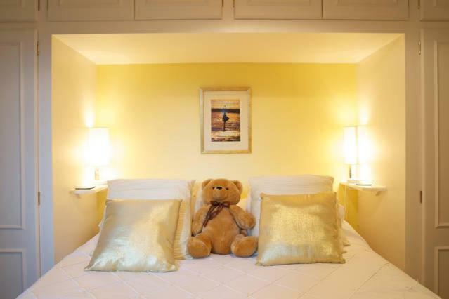 2 Bedrooms Apartment With Free Parking แลนซิง ภายนอก รูปภาพ